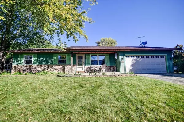 4188 Oak Street, Mcfarland, WI 53558