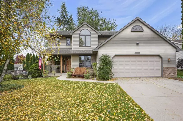 5316 Black Walnut Drive, Mcfarland, WI 53558