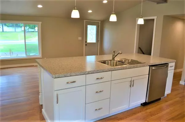 Weston, WI 54476,5303 CATHY DRIVE