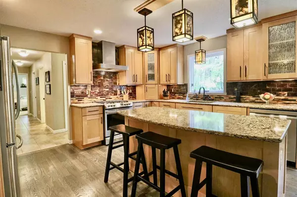 Plover, WI 54467,2461 SHADOWVIEW CIRCLE