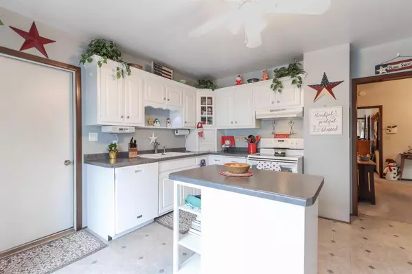 Port Edwards, WI 54469,30 ISLAND AVENUE