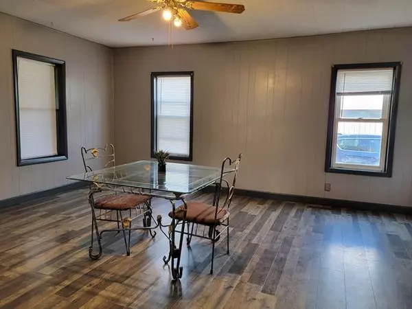 Stratford, WI 54484,214443 COUNTY ROAD M