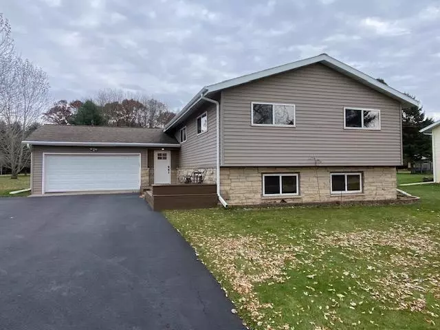 Iola, WI 54945,N7782 COUNTY ROAD J