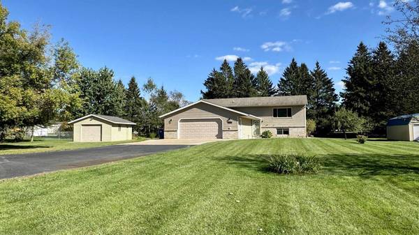 2156 ORANGE COURT, Kronenwetter, WI 54455