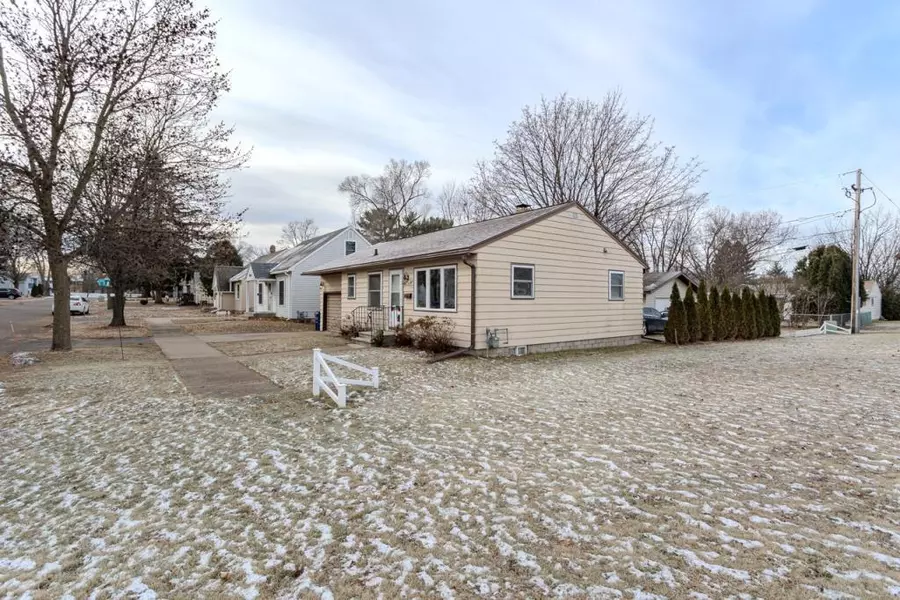 1104 S 13TH AVENUE, Wausau, WI 54401