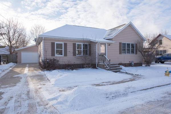 1932 PRAIRIE STREET, Stevens Point, WI 54481