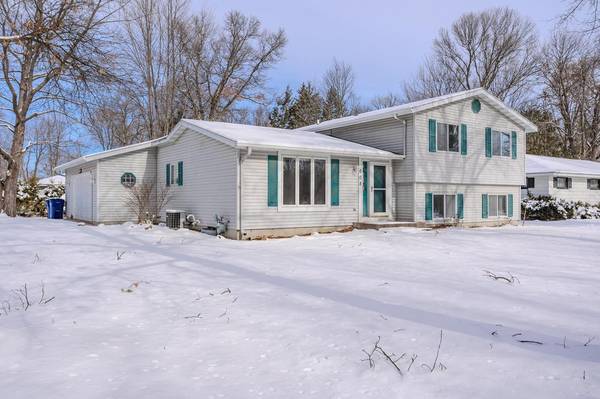 154166 PARAMOUNT DRIVE, Wausau, WI 54401