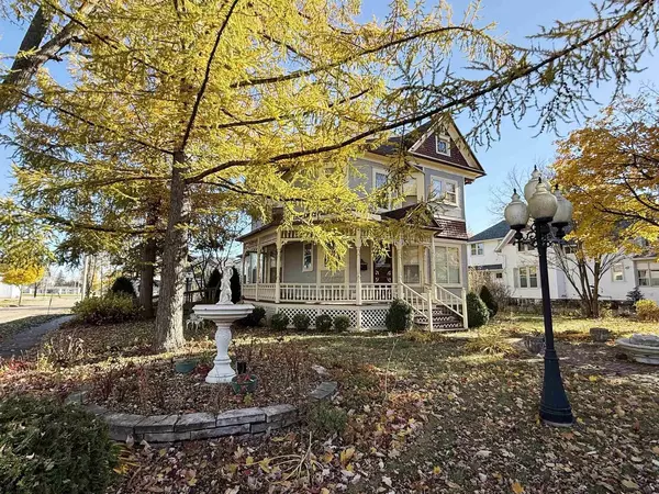 Marshfield, WI 54449,201 S VINE AVENUE