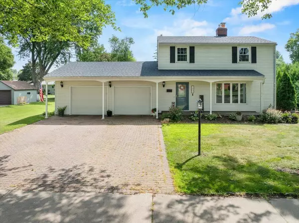 1607 S PALMETTO AVENUE, Marshfield, WI 54449