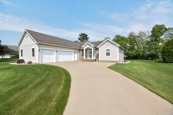 1825 PRESCOTT DRIVE, Stevens Point, WI 54482