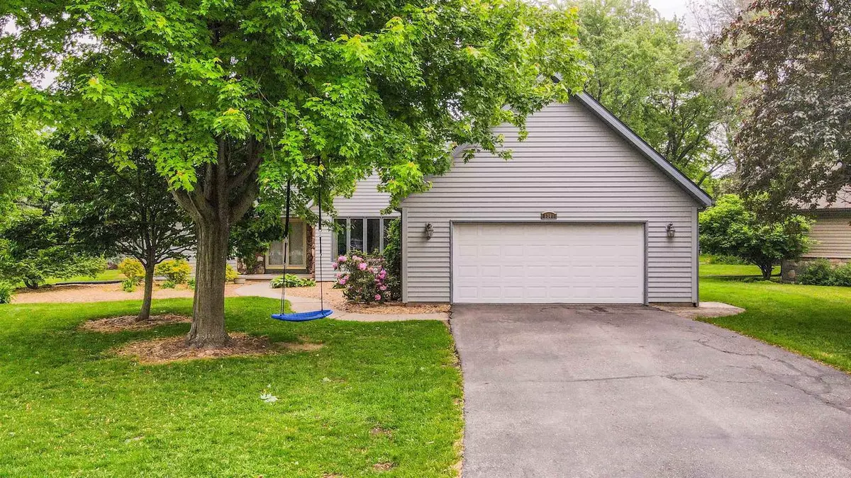 Neenah, WI 54956,1341 FIELDSTONE COURT