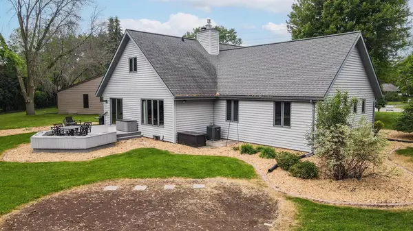 Neenah, WI 54956,1341 FIELDSTONE COURT