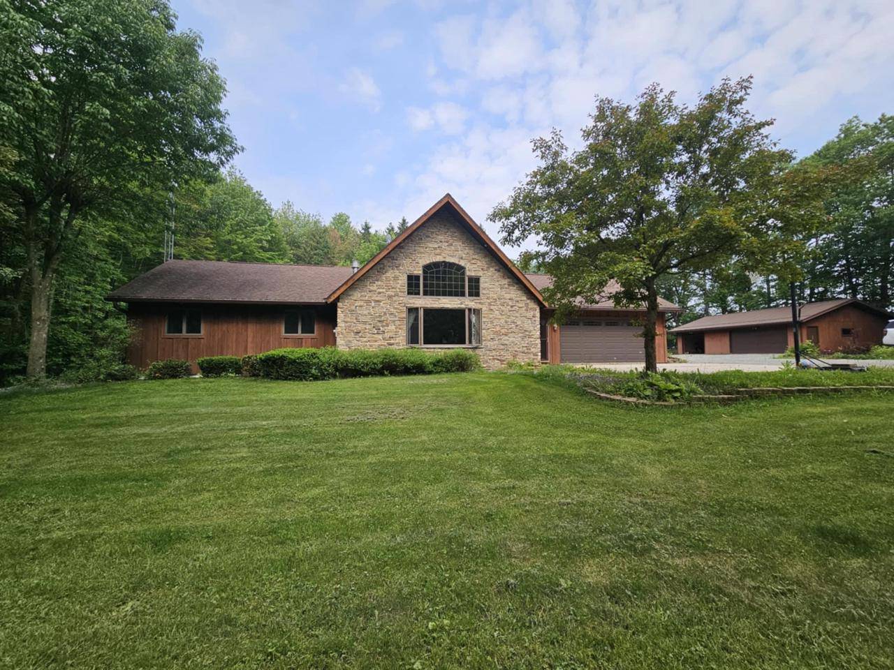 200890 ROBIN ROAD, Marshfield, WI 54449