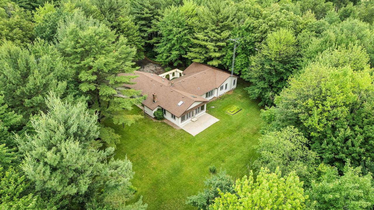 4240 COUNTY ROAD R, Stevens Point, WI 54482