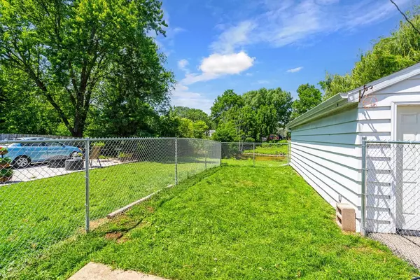 Neenah, WI 54956,1133-1135 PRIMROSE COURT