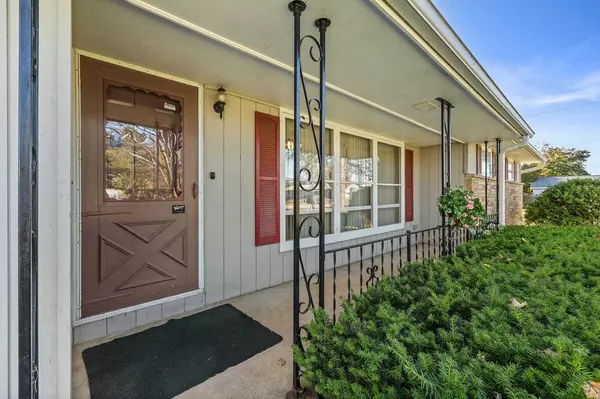 Plover, WI 54467,2931 HICKORY DRIVE