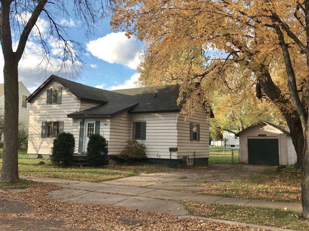 1635 18th Ave, Bloomer, WI 54724