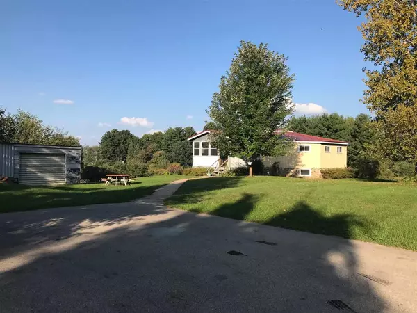 N3168 HWY 110, Weyauwega, WI 54983