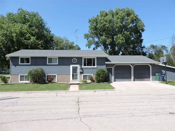 381 NORTH STREET, Fond Du Lac, WI 54937