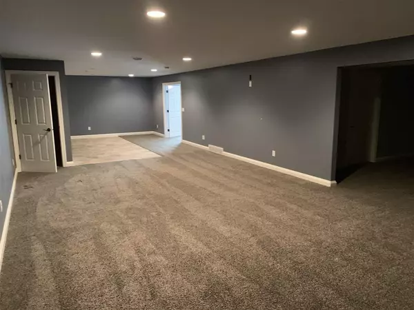 Neenah, WI 54956,1569 REMINGTON ROAD