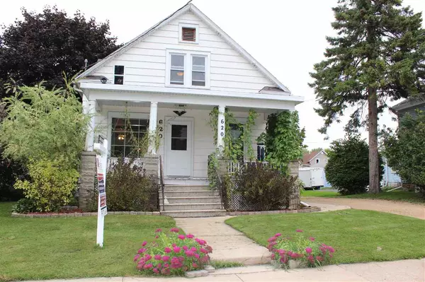 620 1ST STREET, Menasha, WI 54952