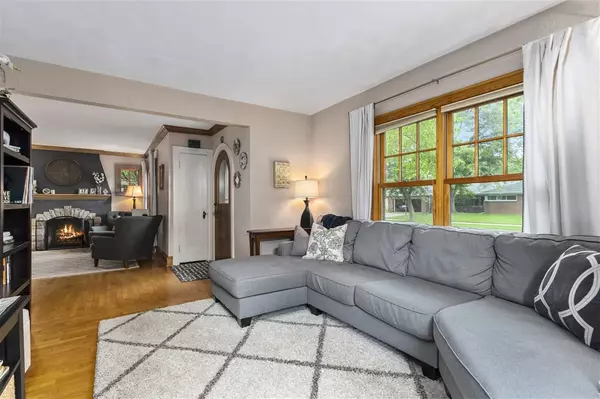 Appleton, WI 54915,147 RIVER DRIVE