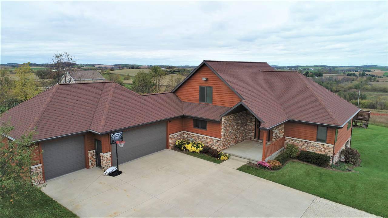 W2810 SUNSET DRIVE, Campbellsport, WI 53010