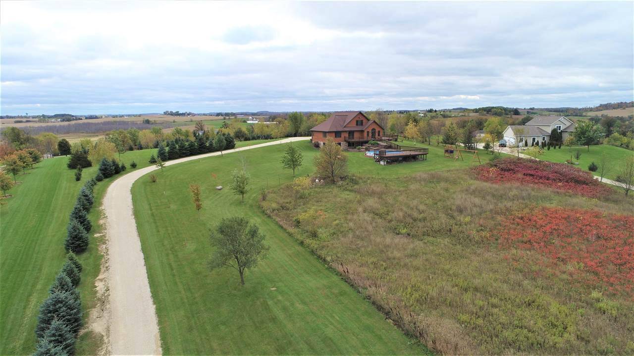 Campbellsport, WI 53010,W2810 SUNSET DRIVE