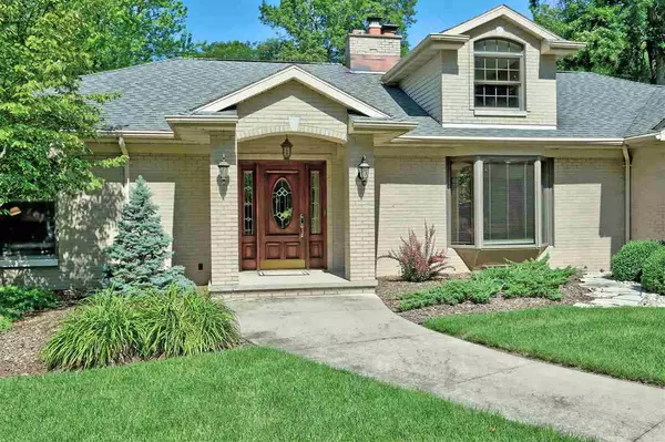 Menasha, WI 54952,356 LAKE ROAD