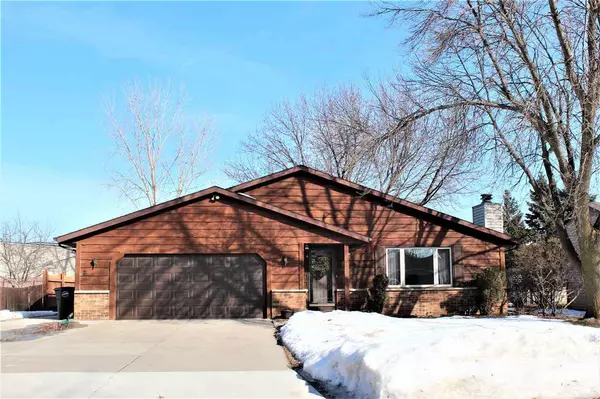 1389 CIRCLE DRIVE, Menasha, WI 54952