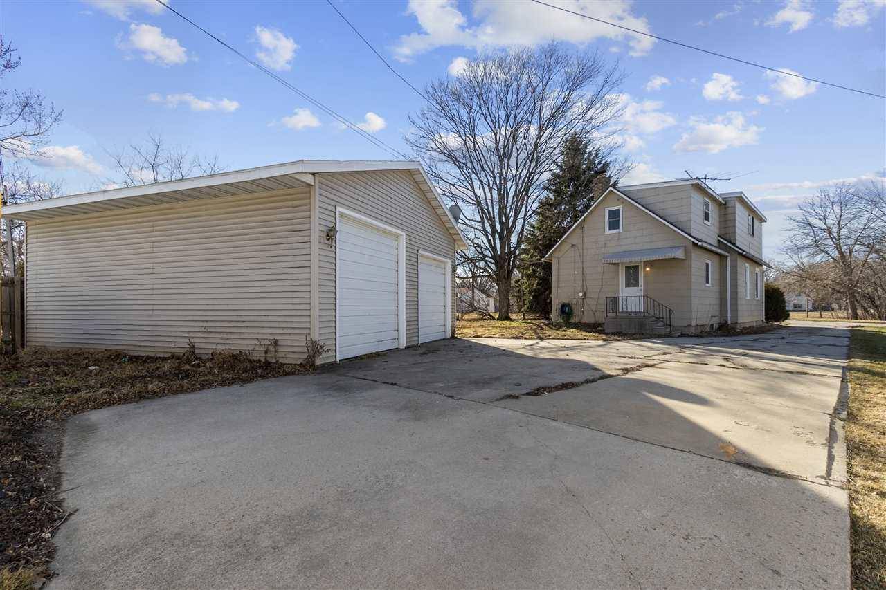 Green Bay, WI 54304,813 13TH AVENUE