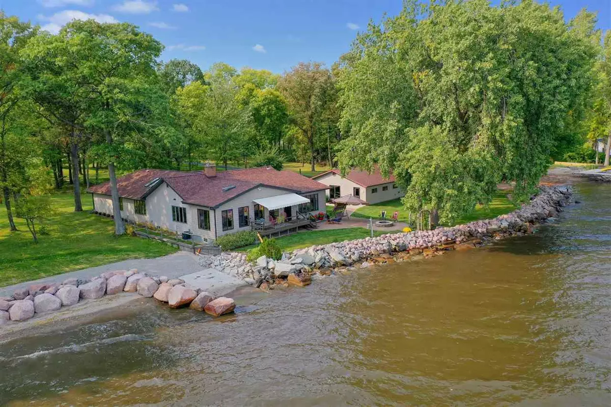 Little Suamico, WI 54141,3554 HWY S