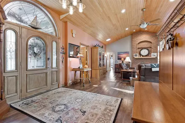 Little Suamico, WI 54141,3554 HWY S