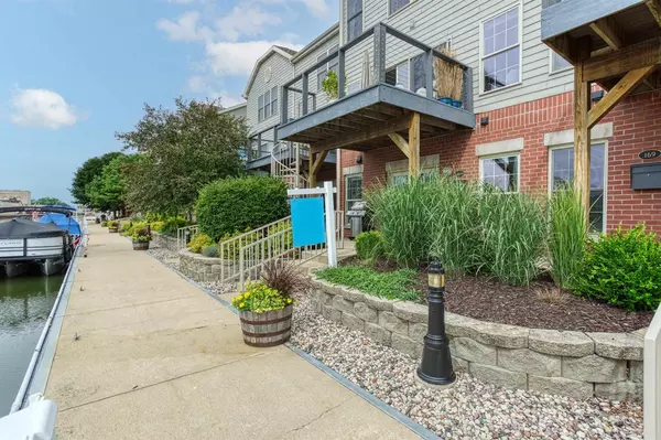 Menasha, WI 54952,167 MARINA PLACE