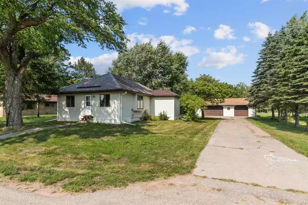 107 W RAILROAD STREET, Bowler, WI 54416