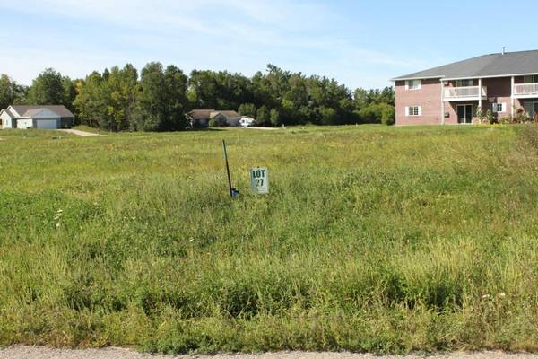 1010A/B MILL POND CIRCLE, Weyauwega, WI 54983