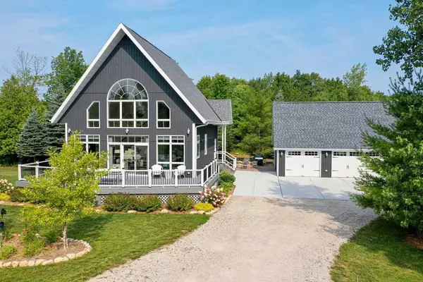 4413 MAGGIE JENNIE LANE, New Franken, WI 54229