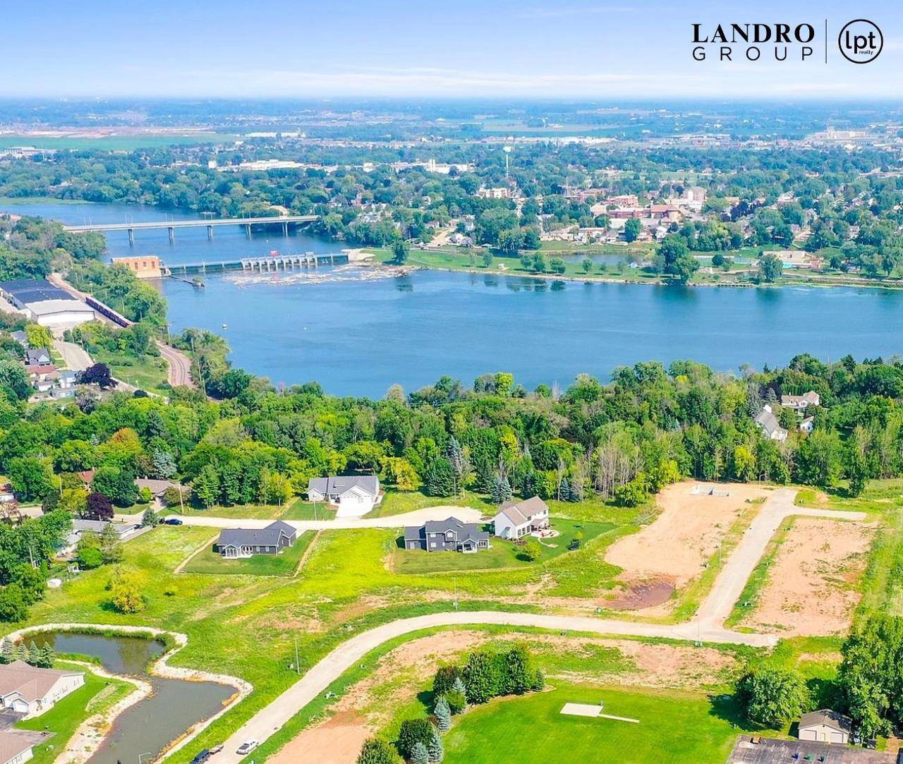 Combined Locks, WI 54113,390 FARMHOUSE LANE