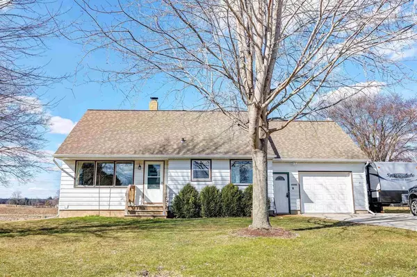 E1752 COUNTY ROAD J, Kewaunee, WI 54216