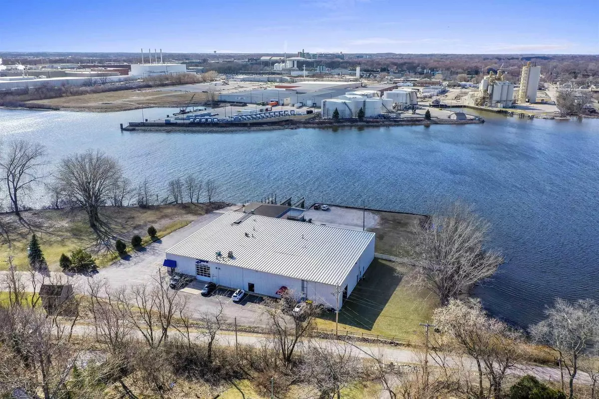 Green Bay, WI 54301,1212 MARINE STREET