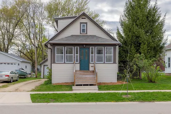 North Fond Du Lac, WI 54937,1295 BECHAUD AVENUE