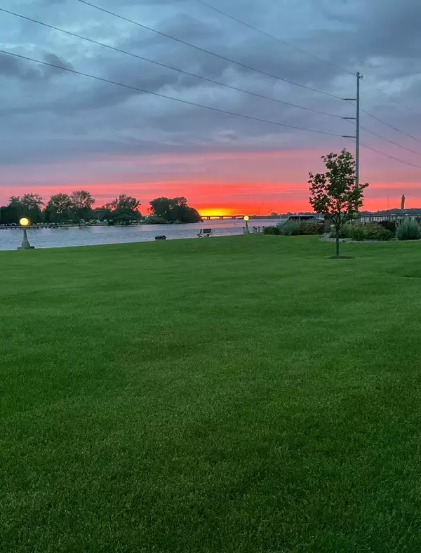 Oshkosh, WI 54901,1545 ARBORETUM DRIVE #121
