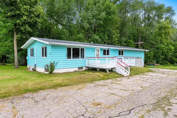 408 BONDUEL STREET, Cecil, WI 54111