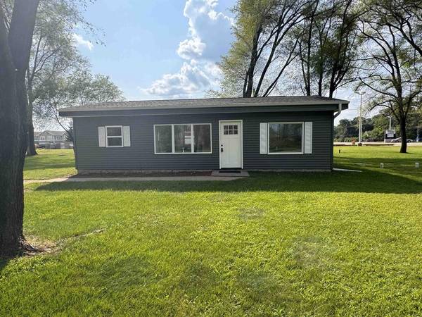 N3087 LAWSON DRIVE, Waupaca, WI 54981