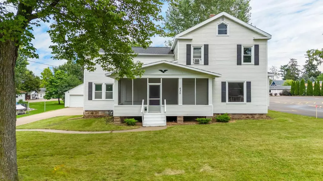 630 MADISON AVENUE, Omro, WI 54963