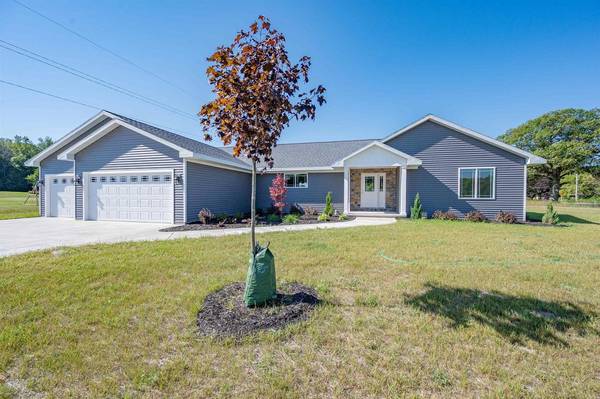 5387 BAY MEADOW TRAIL, Luxemburg, WI 54217