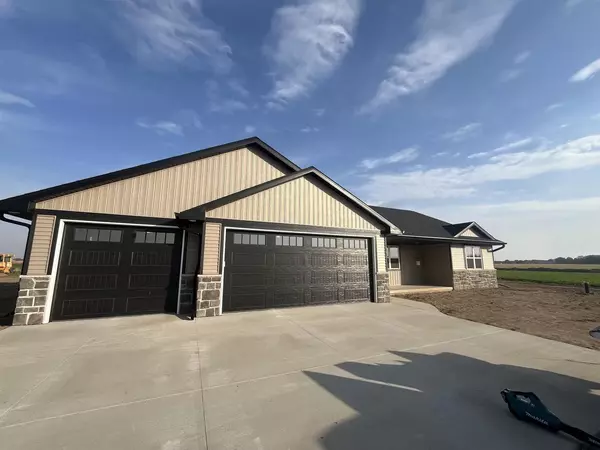 3720 WESTPOINT ROAD, Suamico, WI 54313