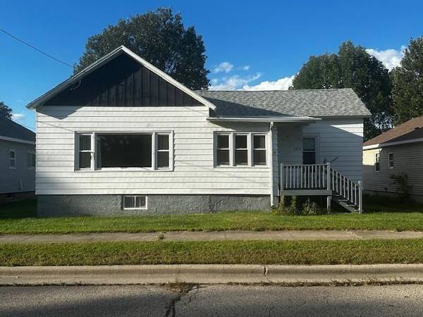 2218 THOMAS STREET, Marinette, WI 54143