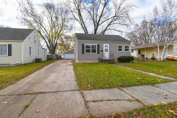 1492 GRIGNON STREET, Green Bay, WI 54301