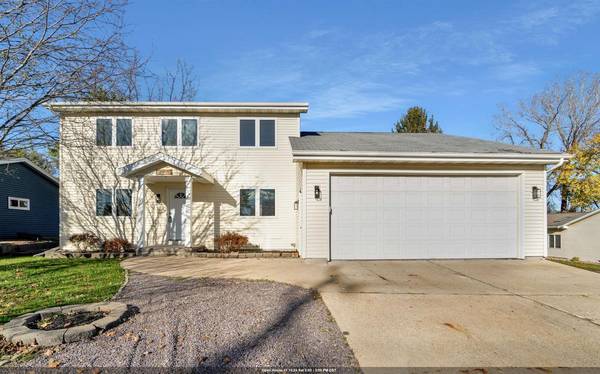 2028 COUNTY ROAD II, Neenah, WI 54956